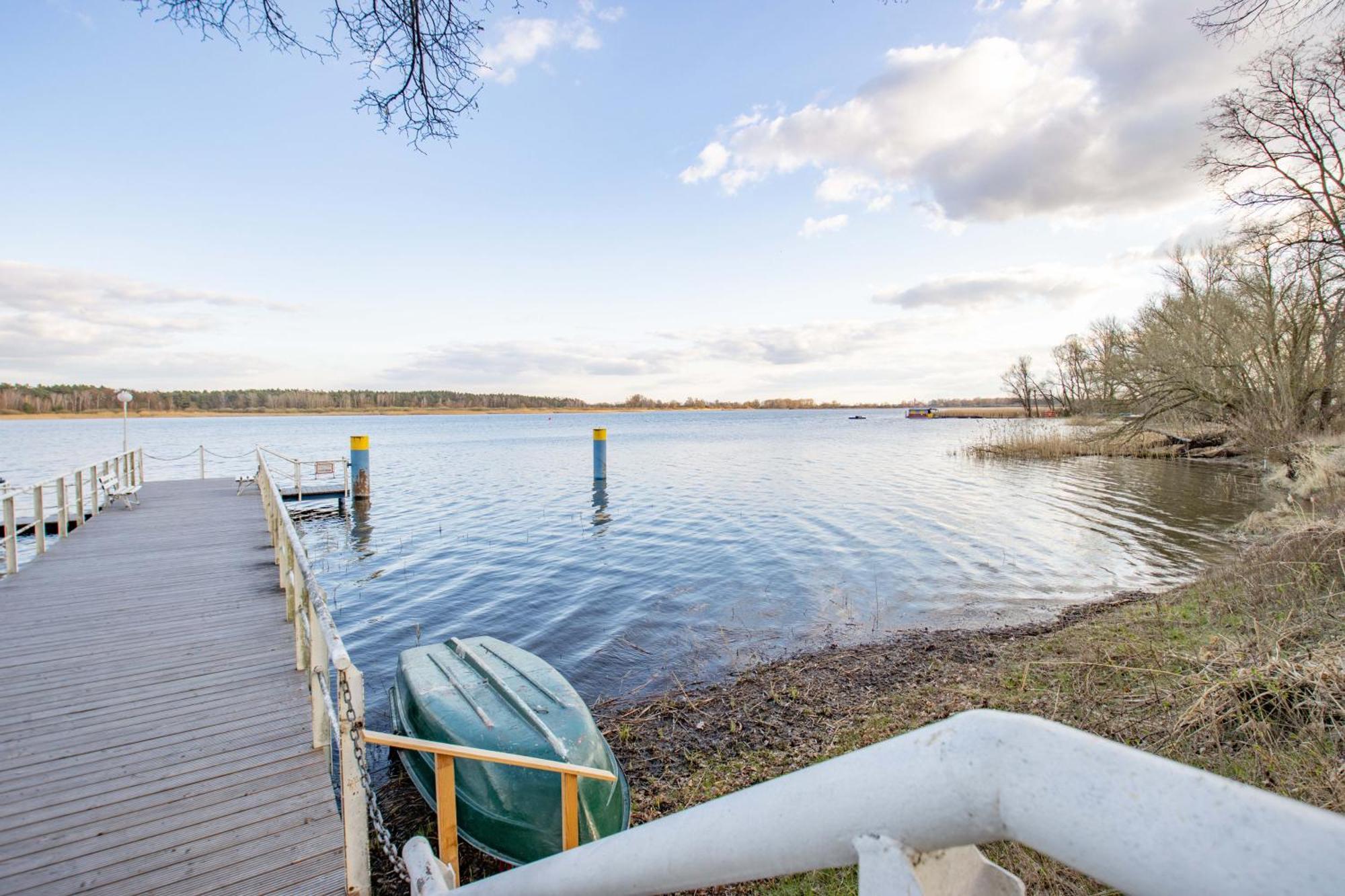 Seehotel Bollmannsruh Päwesin Exteriér fotografie