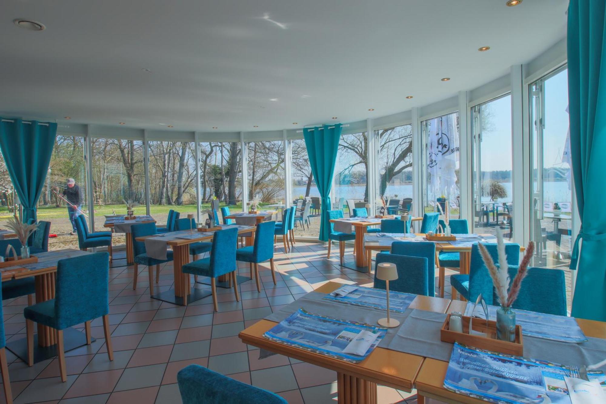 Seehotel Bollmannsruh Päwesin Exteriér fotografie