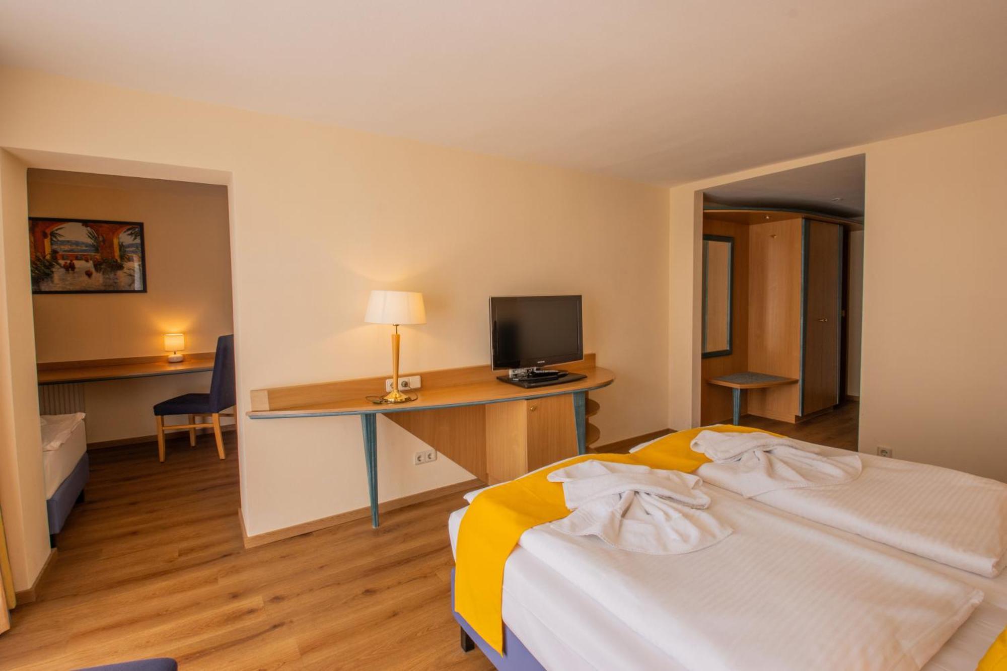 Seehotel Bollmannsruh Päwesin Exteriér fotografie