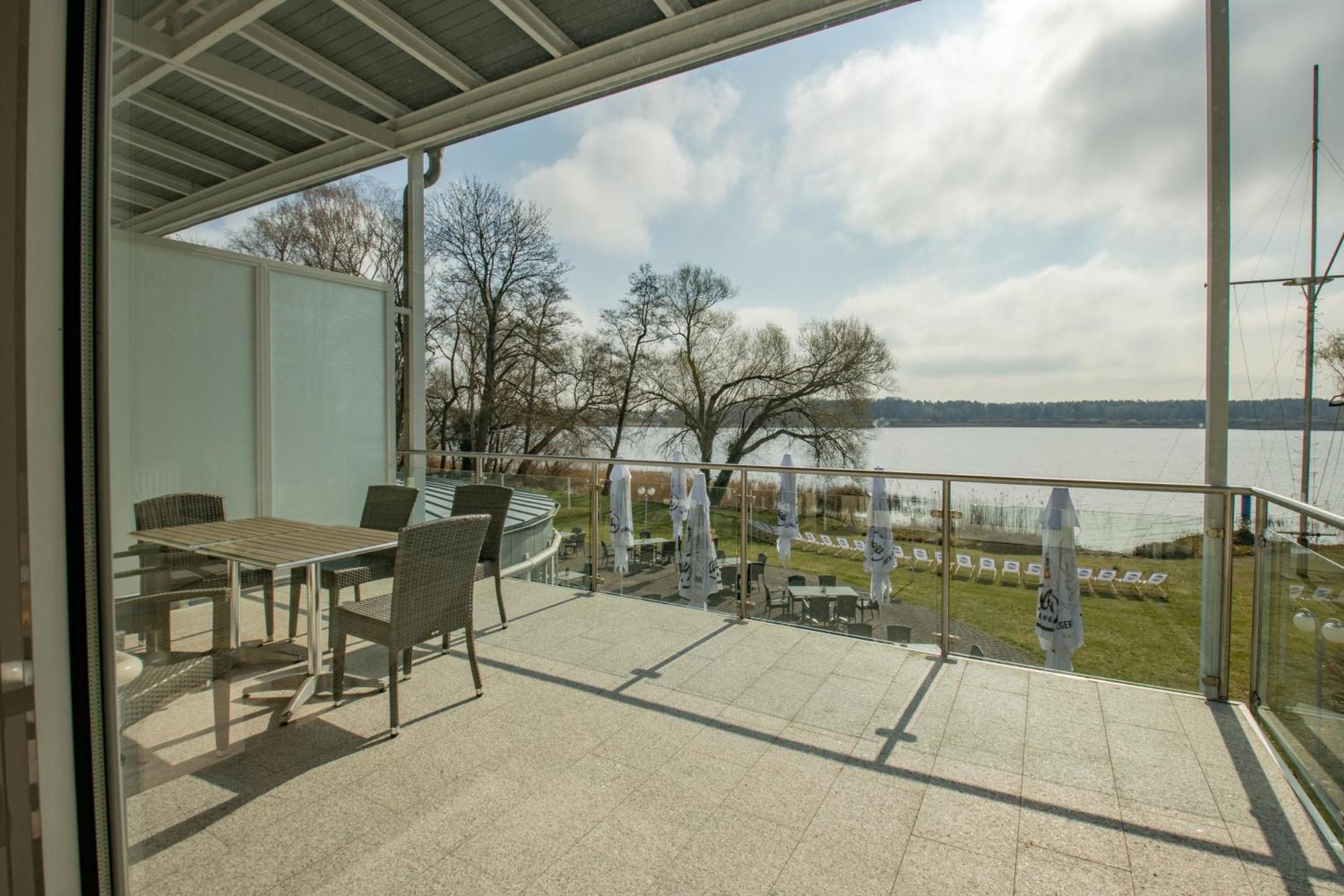 Seehotel Bollmannsruh Päwesin Exteriér fotografie